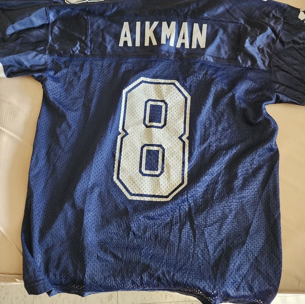 Dallas Cowboys jersey starter brand size Medium unisex